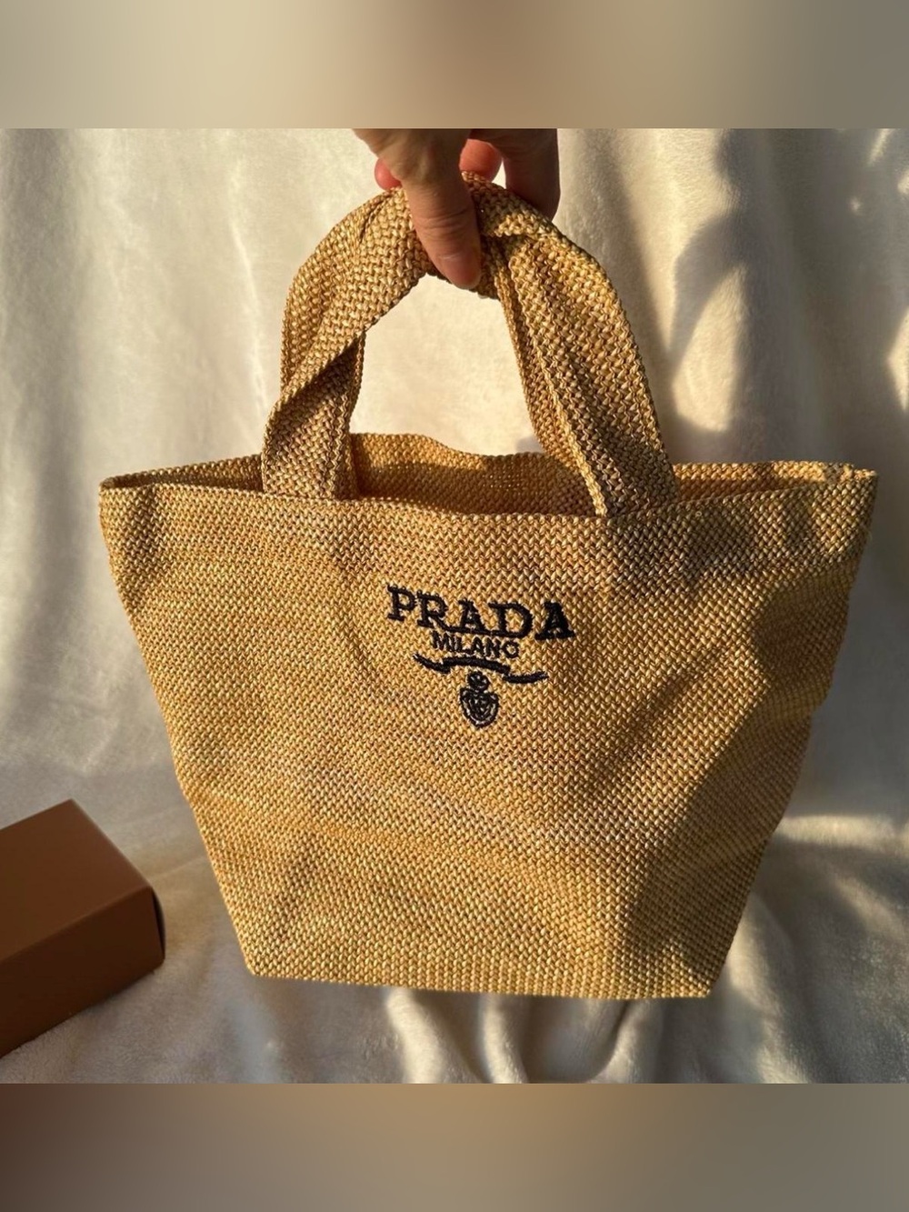 Prada Milano✨🤎💛 GWP Yellow Woven Logo Tote - Picture 2 of 8